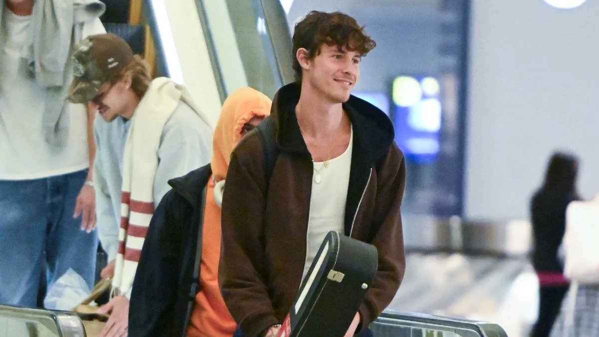Shawn Mendes paga curso de inglês para ambulante do Rio de Janeiro