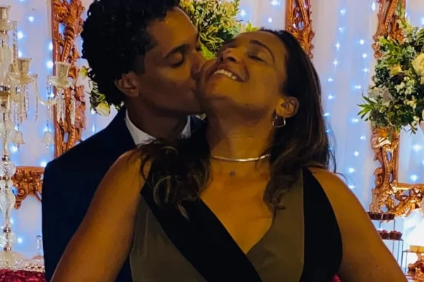 Mãe de Oruam desabafa após filho deixar de ser foragido da Justiça - destaque galeria