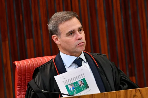 Cresce no STF avaliação de que Mendonça exagerou ao falar em monitoramento