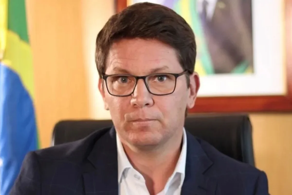Imagem da matéria: A rede de collabs de Mario Frias que entrou na mira do TSE