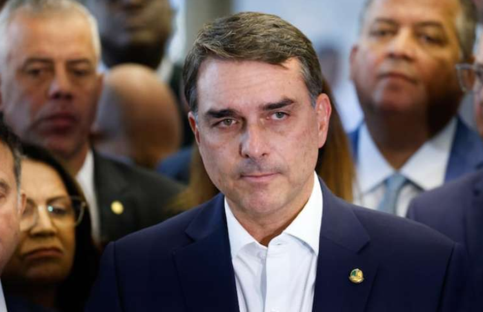 Flávio Bolsonaro é candidato pelo Partido Liberal